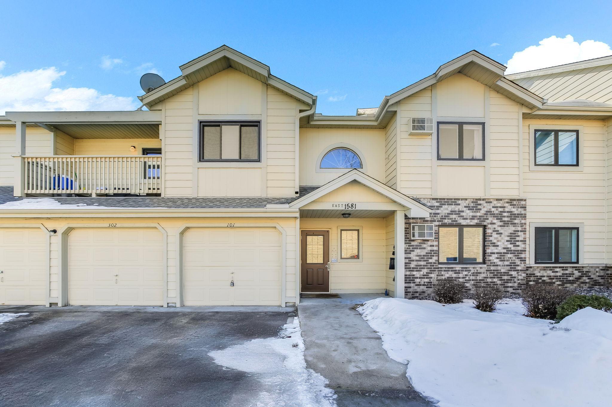 1581 Wheelock Lane Unit 101, Saint Paul MN 55117