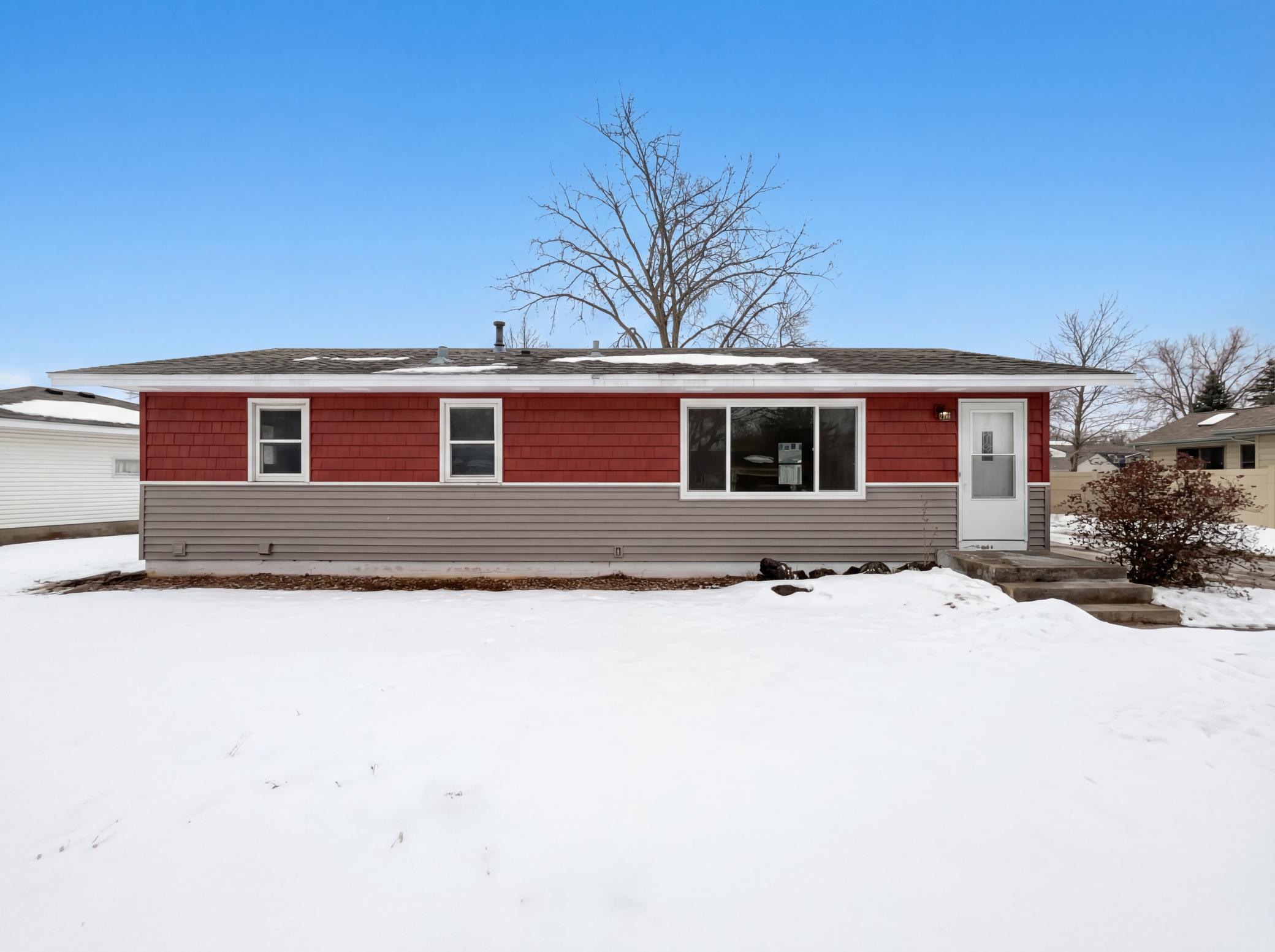 200 Oak Park Drive NE, Blaine MN 55434