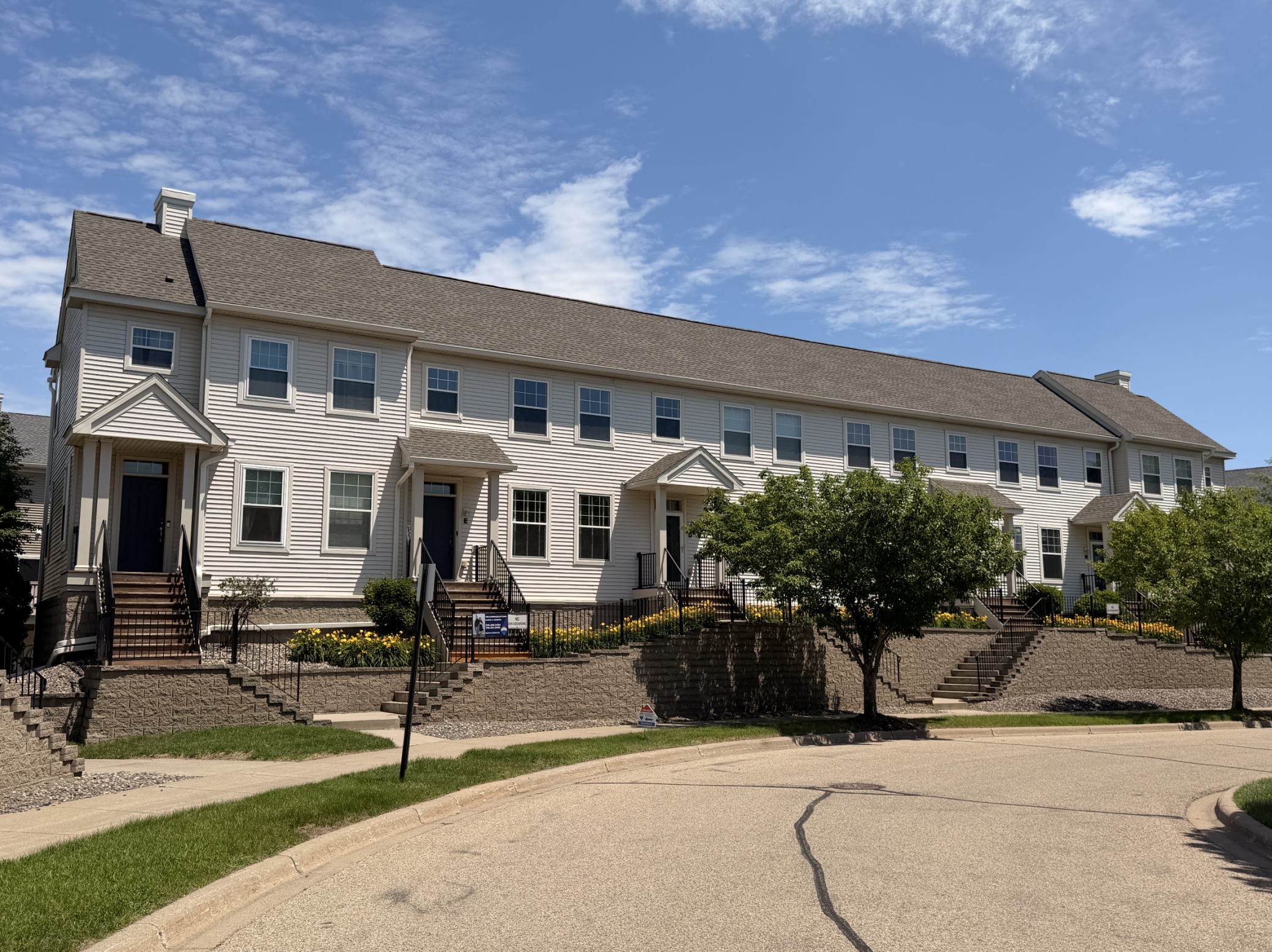 11316 Fergus Street NE Unit E, Blaine MN 55449