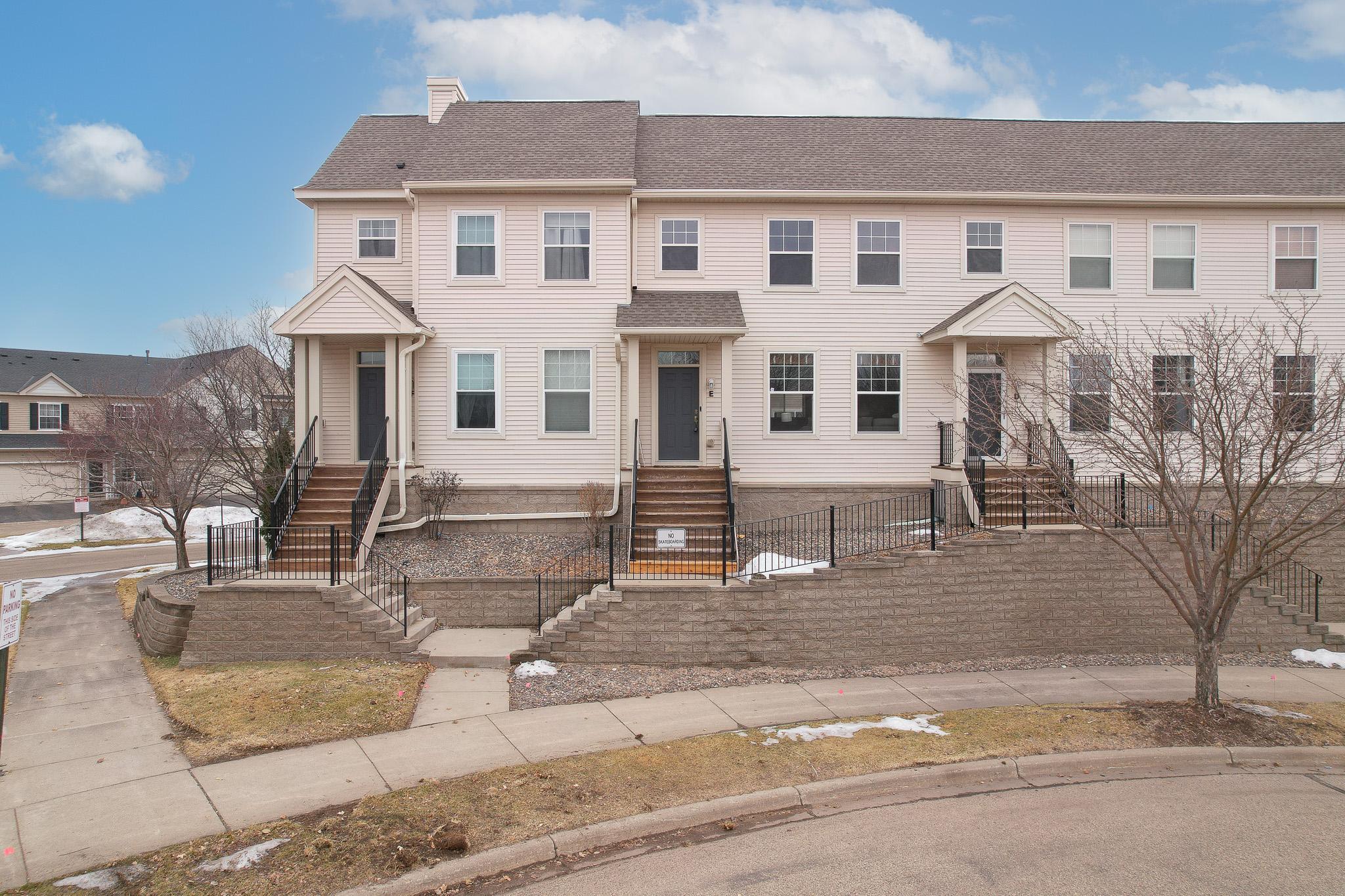 11316 Fergus Street NE Unit E, Blaine MN 55449