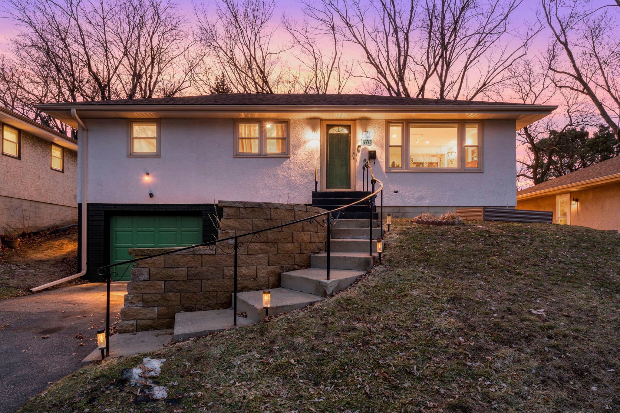 1715 Louise Avenue, Saint Paul MN 55106