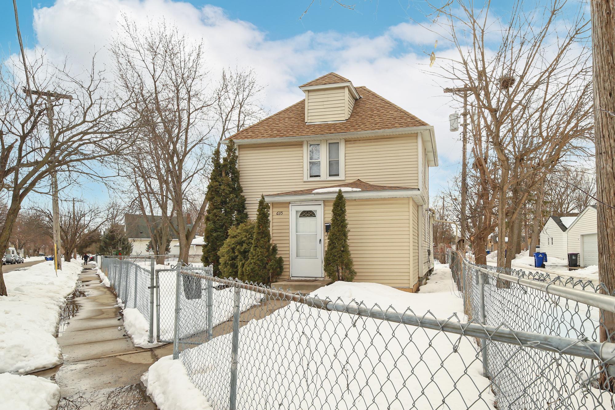 635 Canton Street, Saint Paul MN 55102