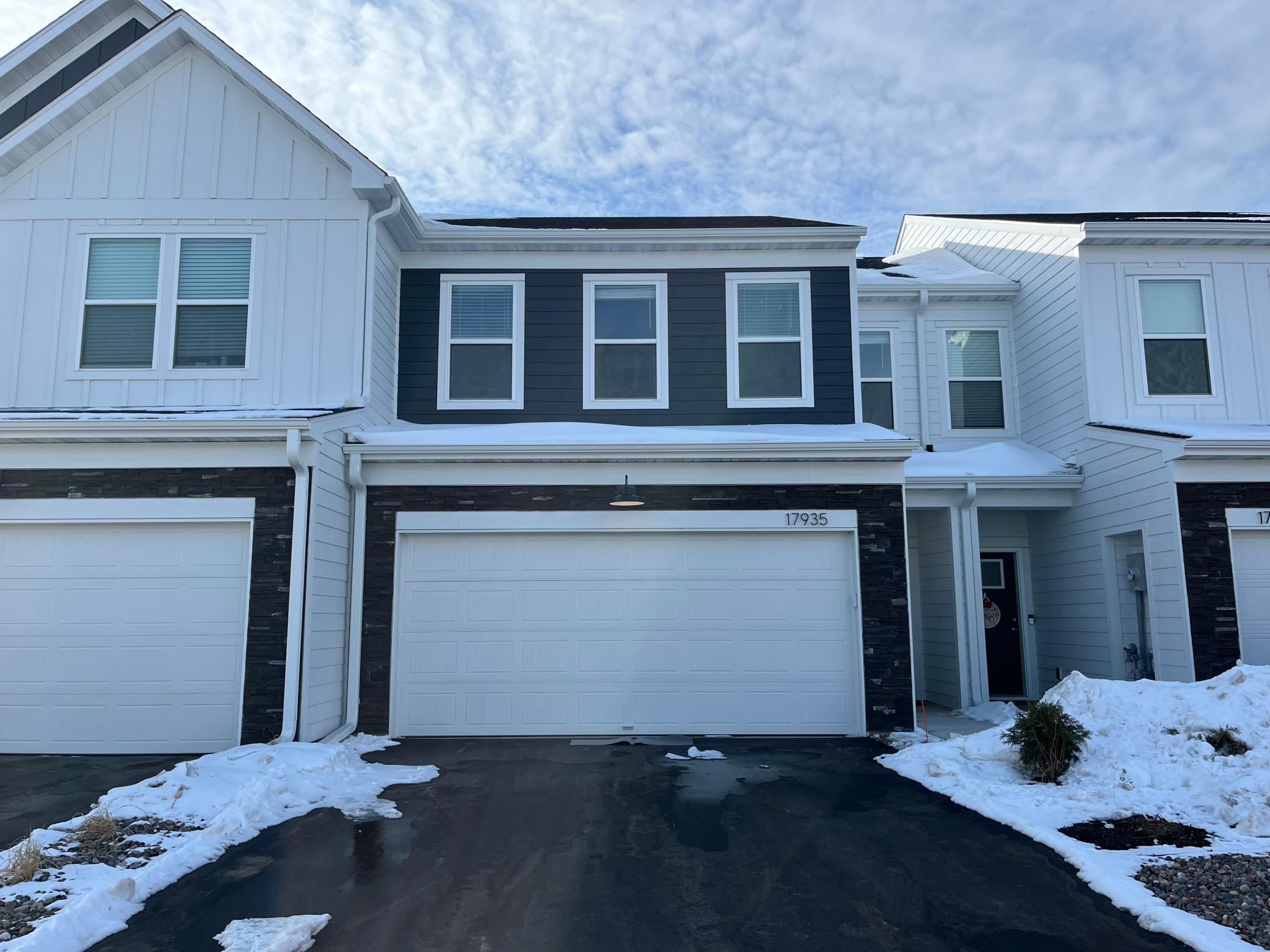 17935 Genoa Drive, Lakeville MN 55044