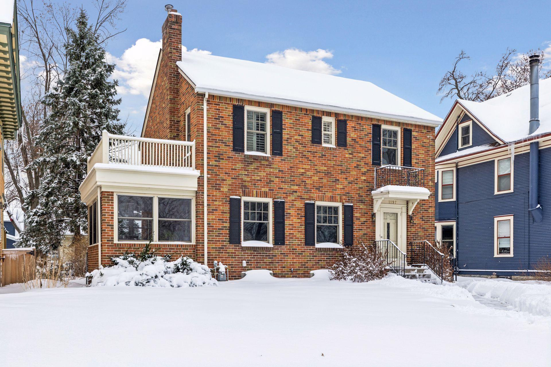 1197 Como Boulevard W, Saint Paul MN 55103