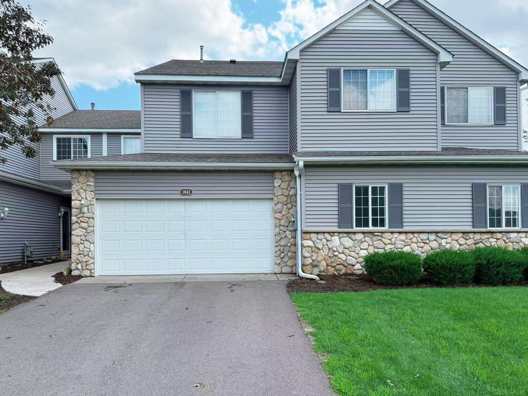 1842 111th Avenue NE, Blaine MN 55449