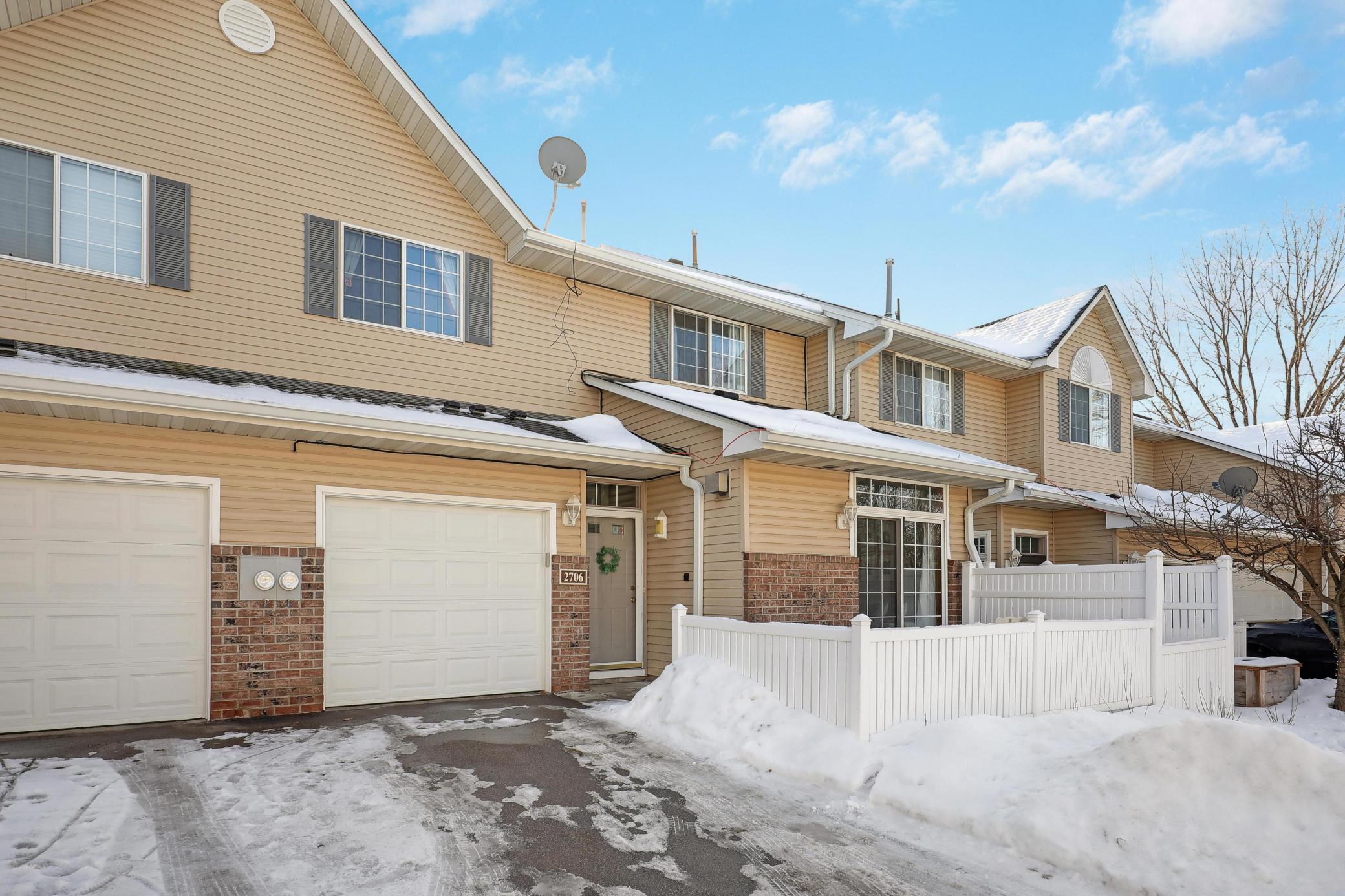 2706 Mallard Drive, Woodbury MN 55125