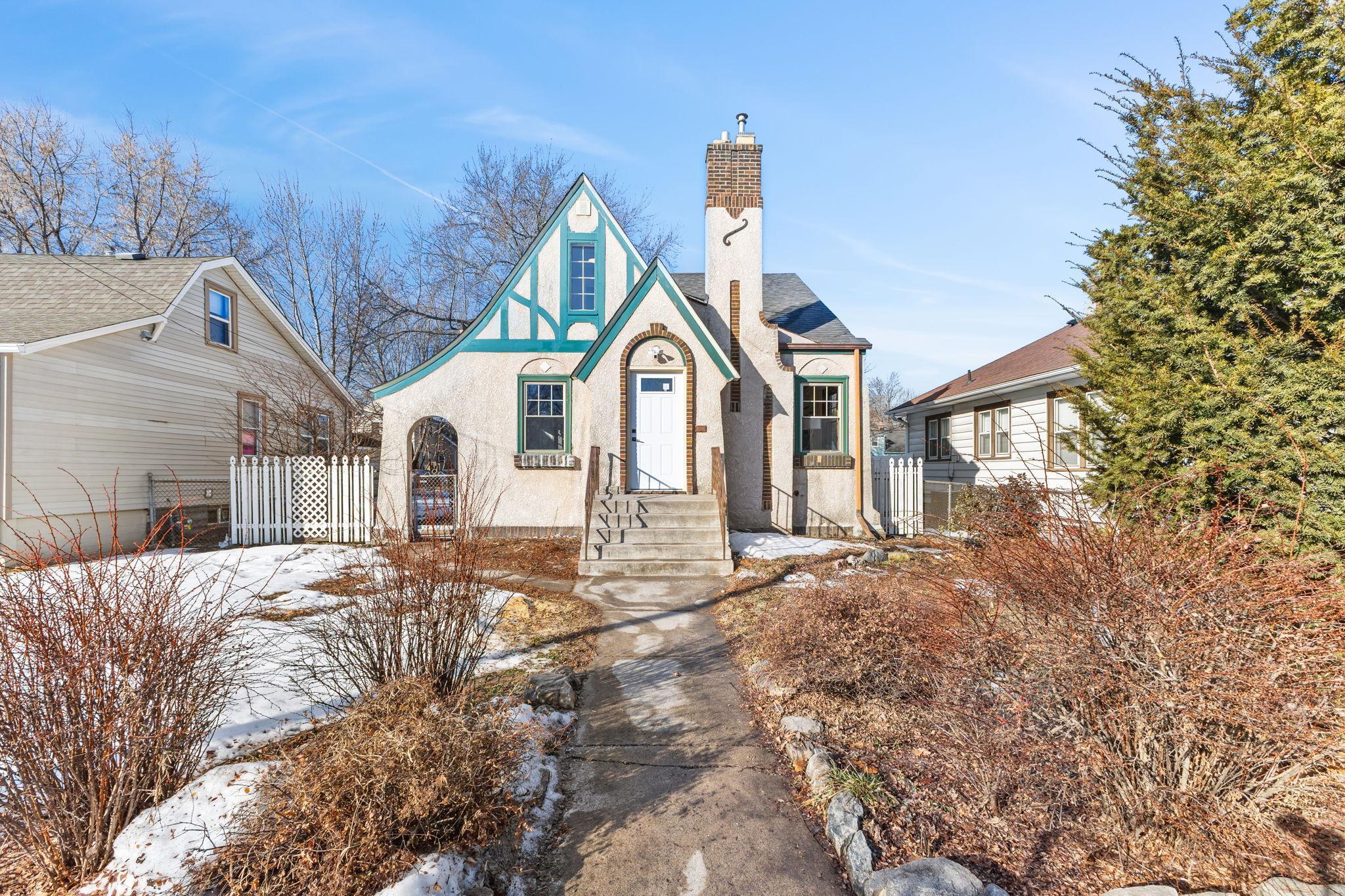 2639 Logan Avenue N, Minneapolis MN 55411