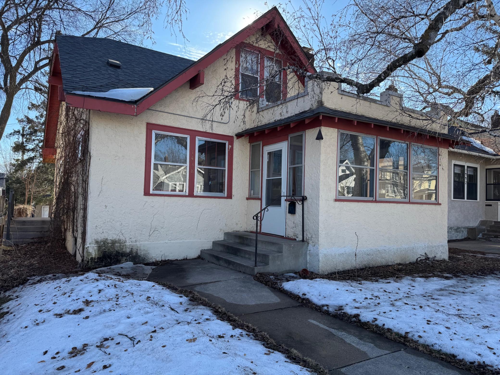 1438 Stanford Avenue, Saint Paul MN 55105