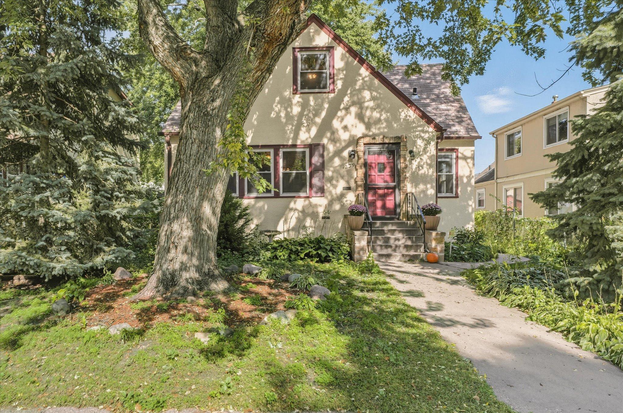 1239 Sherburne Avenue, Saint Paul MN 55104