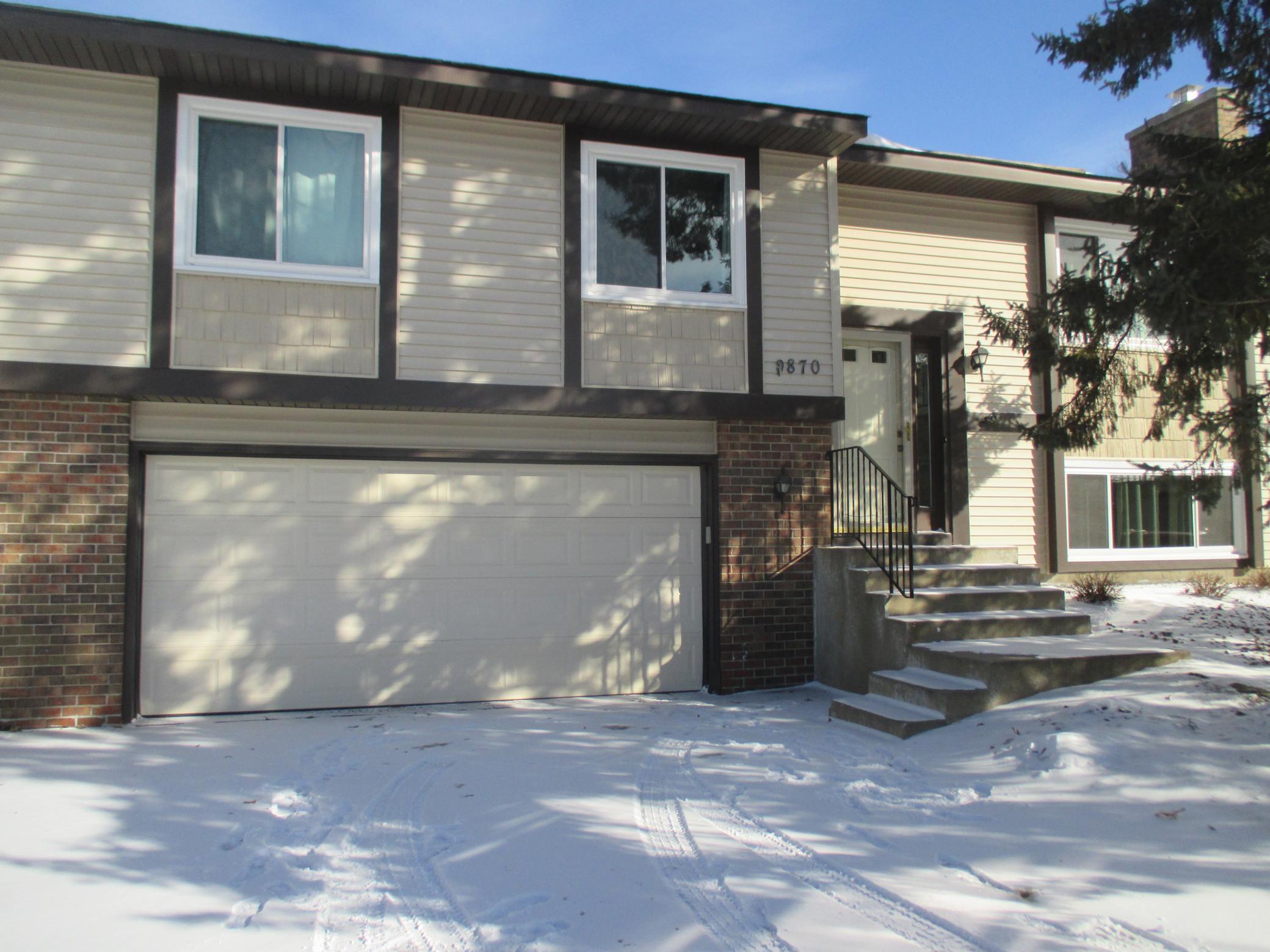 2870 Castleford Court, Woodbury MN 55125