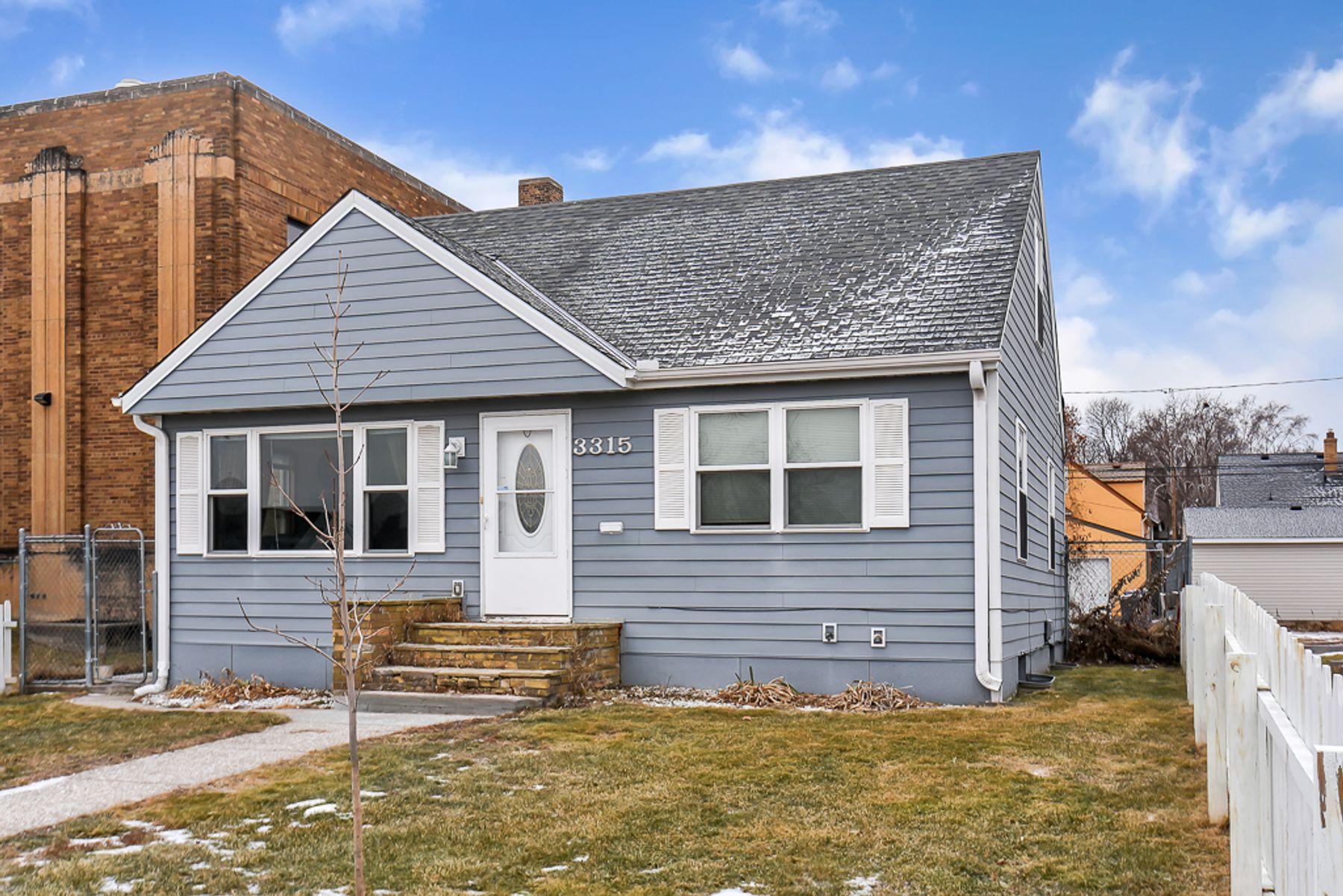3315 James Avenue N, Minneapolis MN 55412