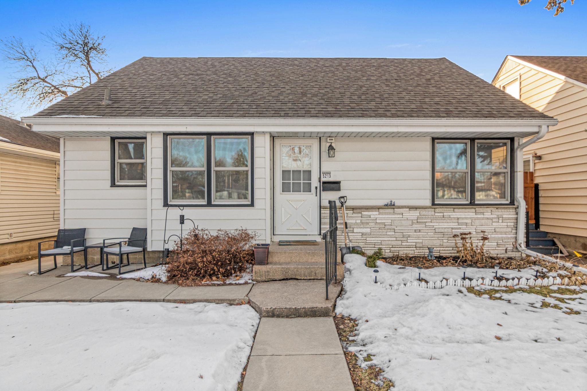 5213 Oliver Avenue N, Minneapolis MN 55430