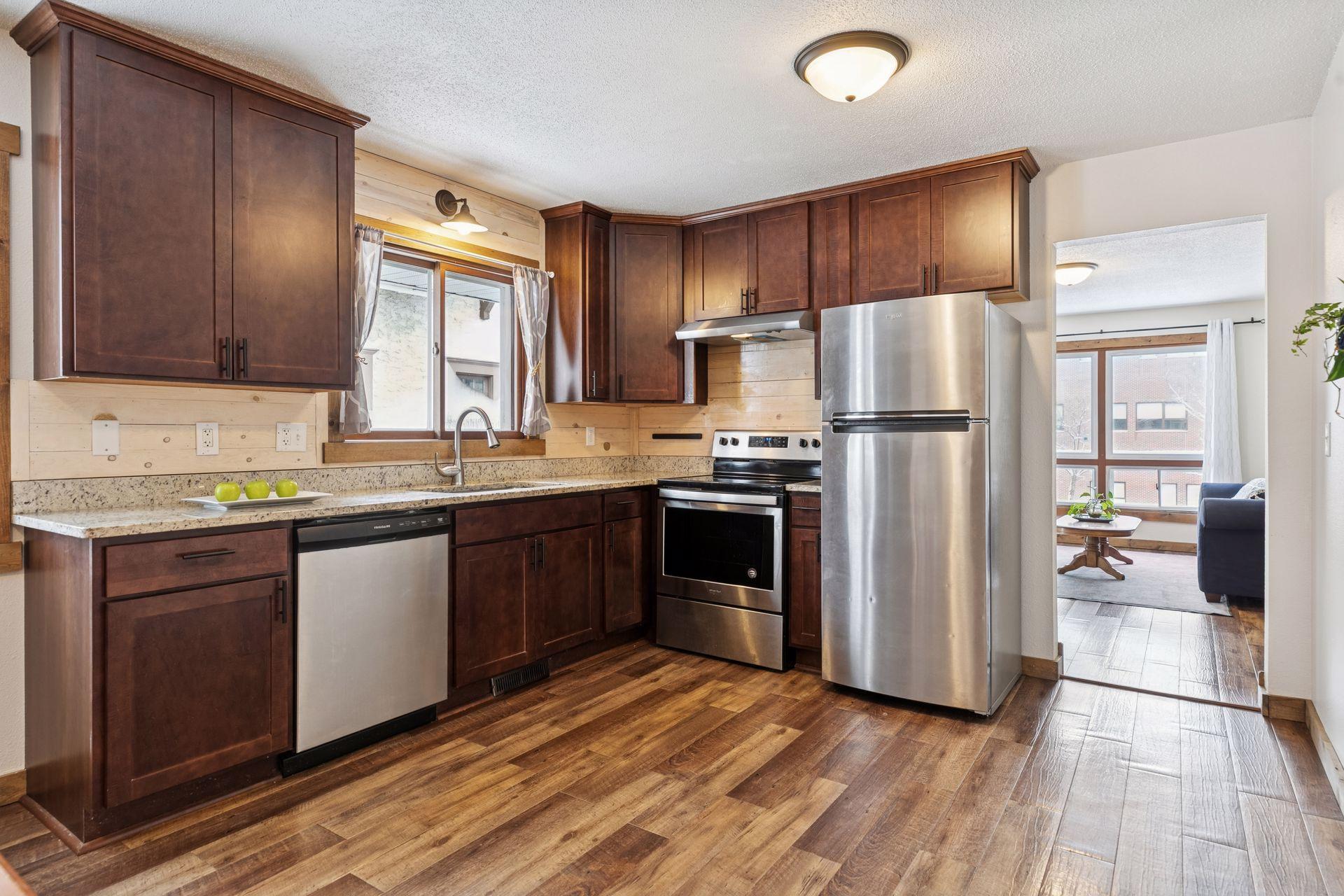 1084 3rd Street E, Saint Paul MN 55106