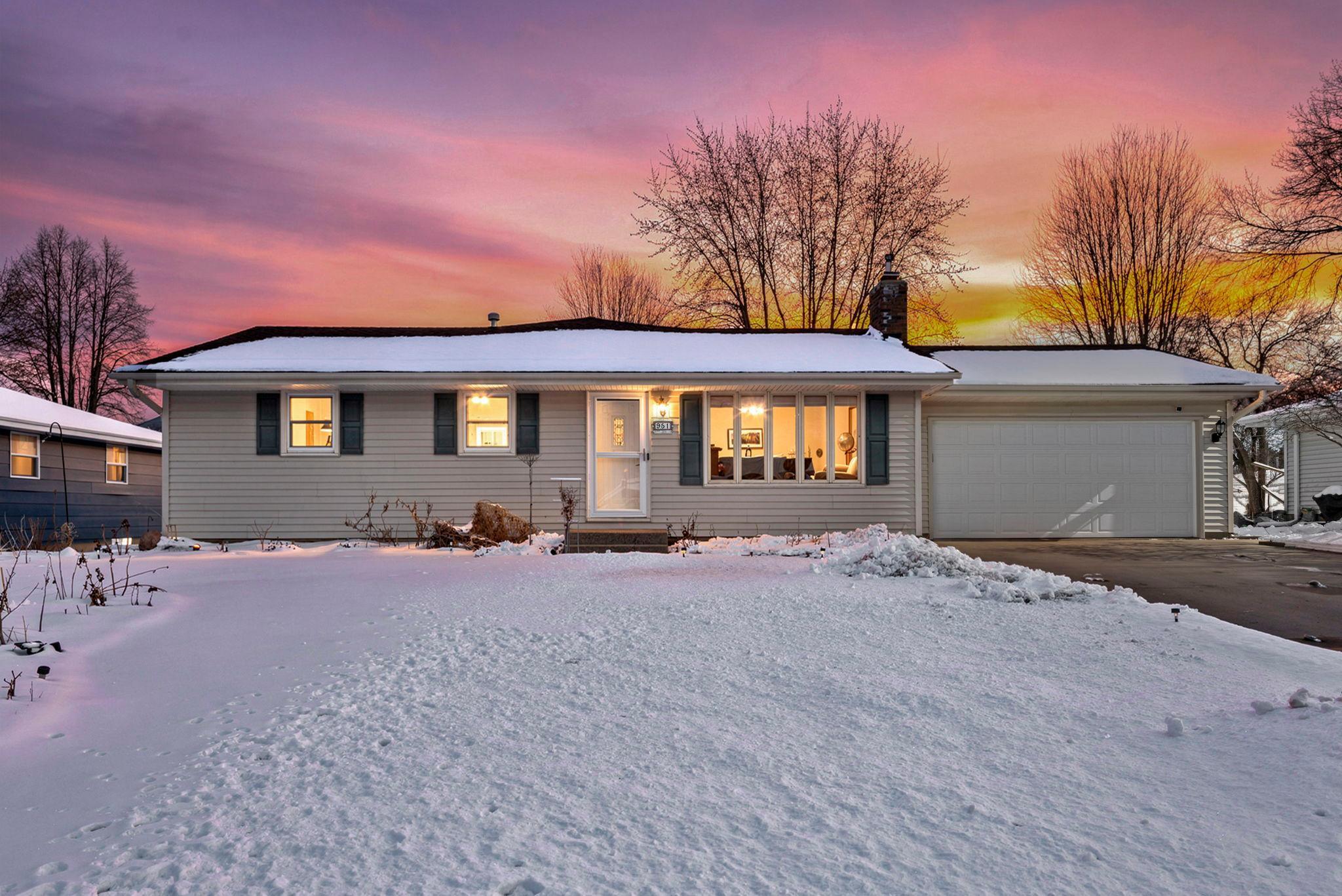 951 Swift Street S, Shakopee MN 55379