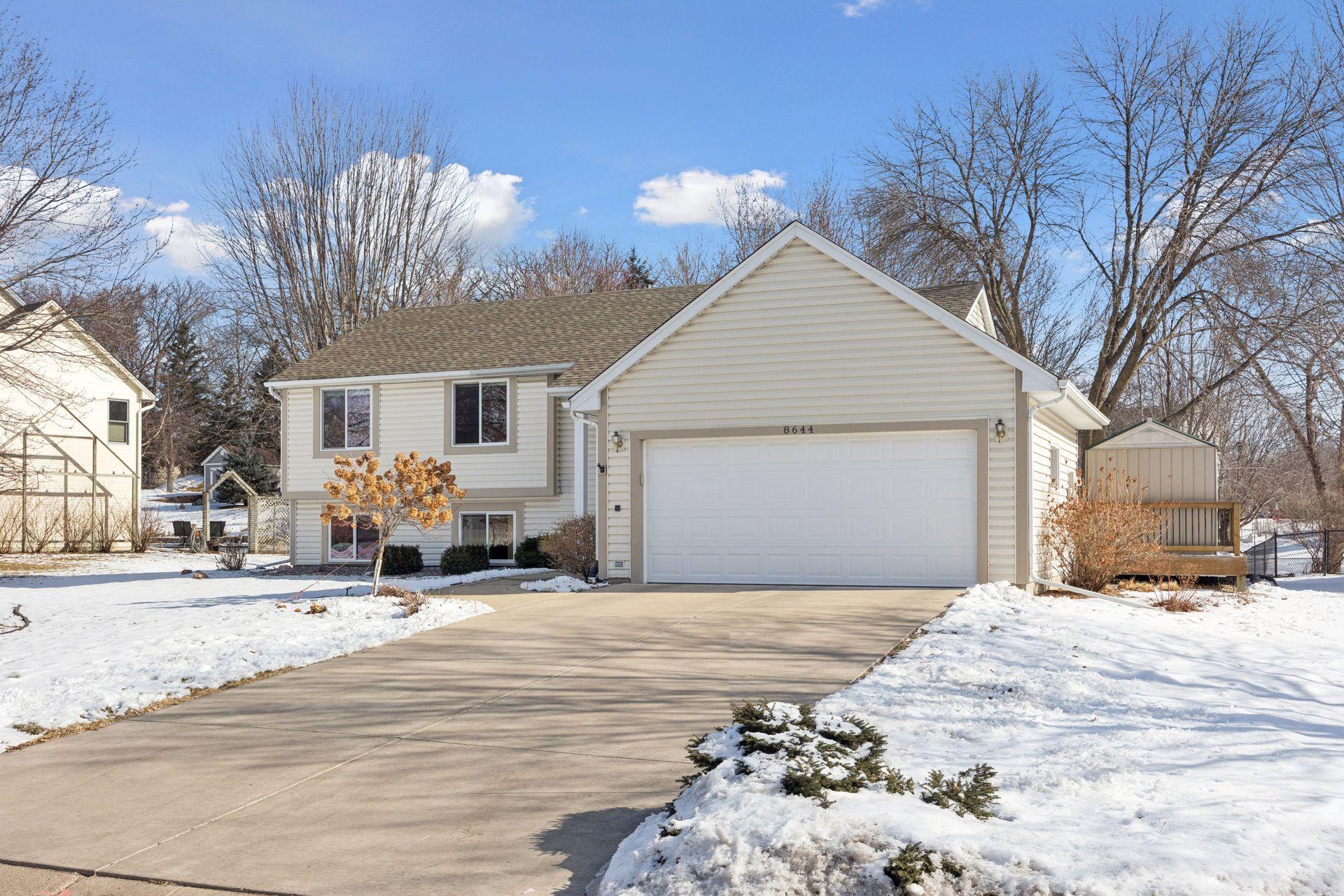 8644 Sycamore Lane N, Maple Grove MN 55369