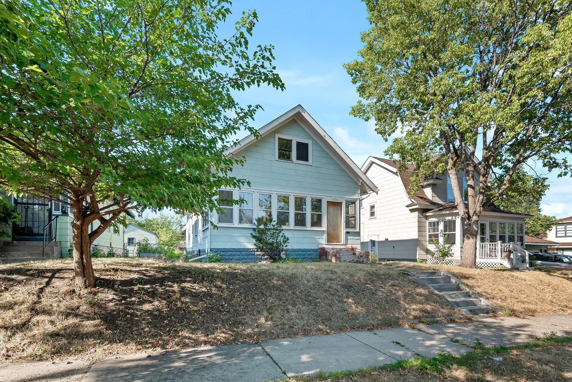 1123 Sherburne Avenue, Saint Paul MN 55104
