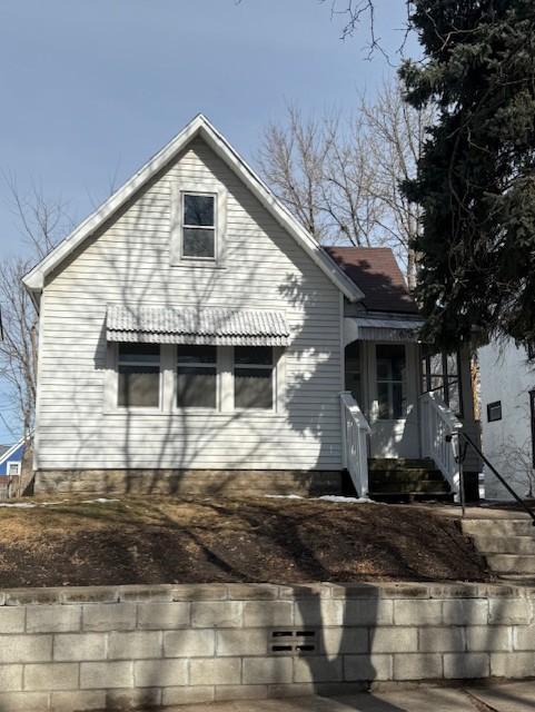 673 Jessamine Avenue E, Saint Paul MN 55106