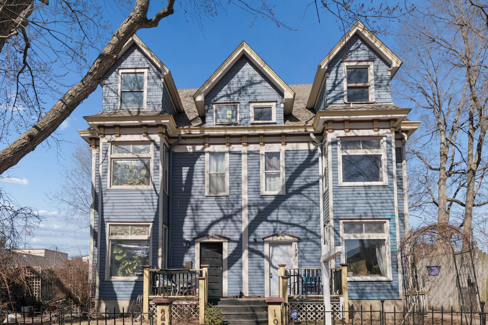 199 Mcboal Street Unit 1, Saint Paul MN 55102