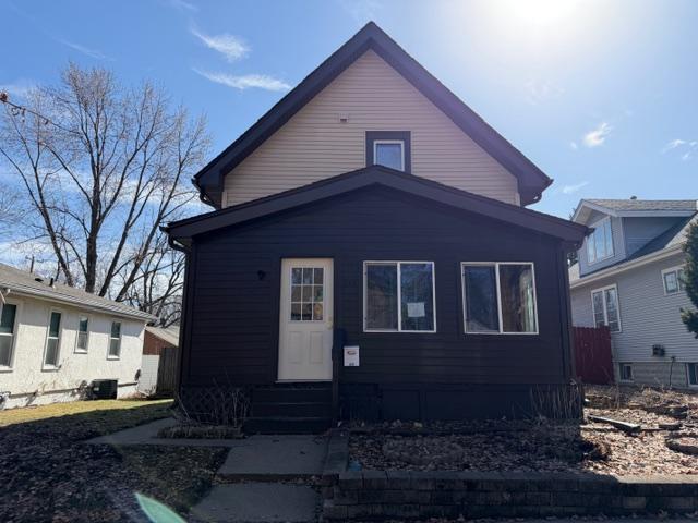844 Armstrong Avenue, Saint Paul MN 55102