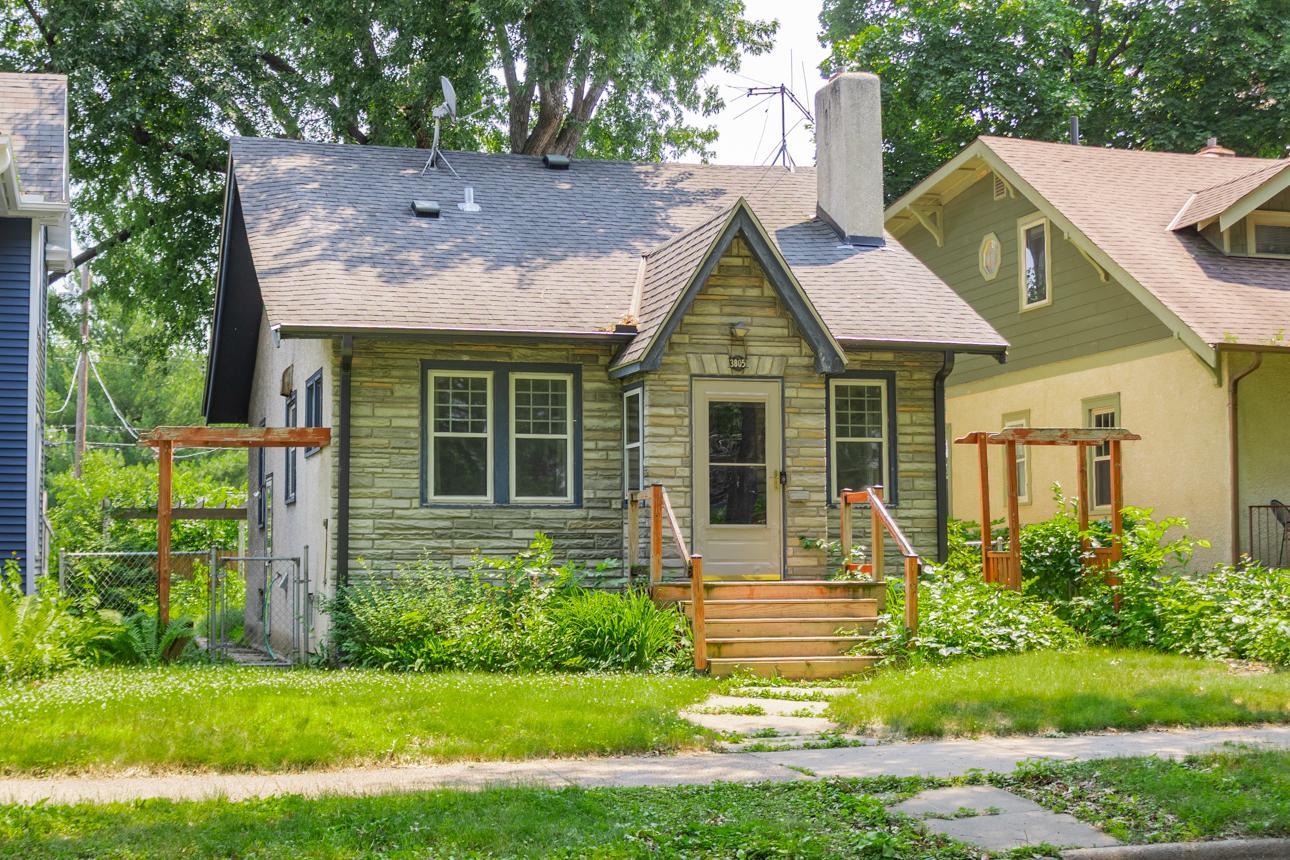 3805 35th Avenue S, Minneapolis MN 55406