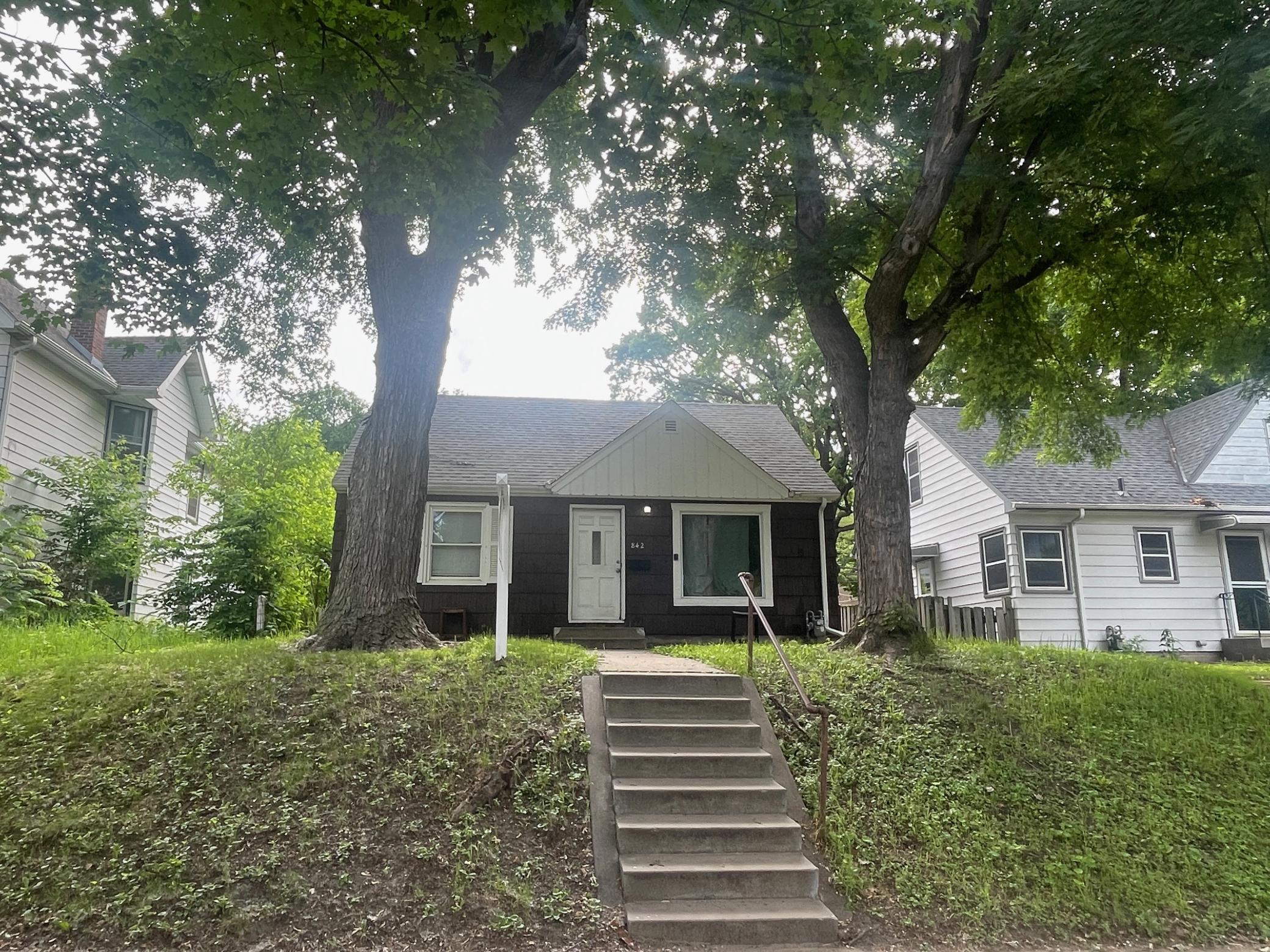 842 24th Avenue SE, Minneapolis MN 55414