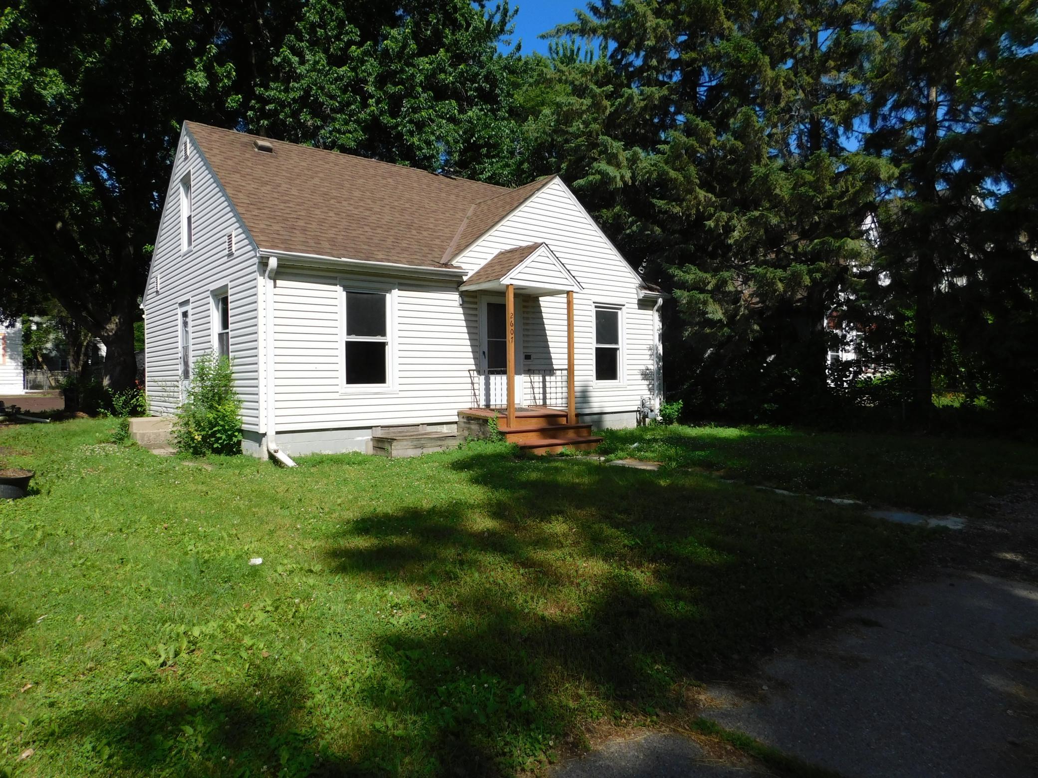 2607 Girard Avenue N, Minneapolis MN 55411