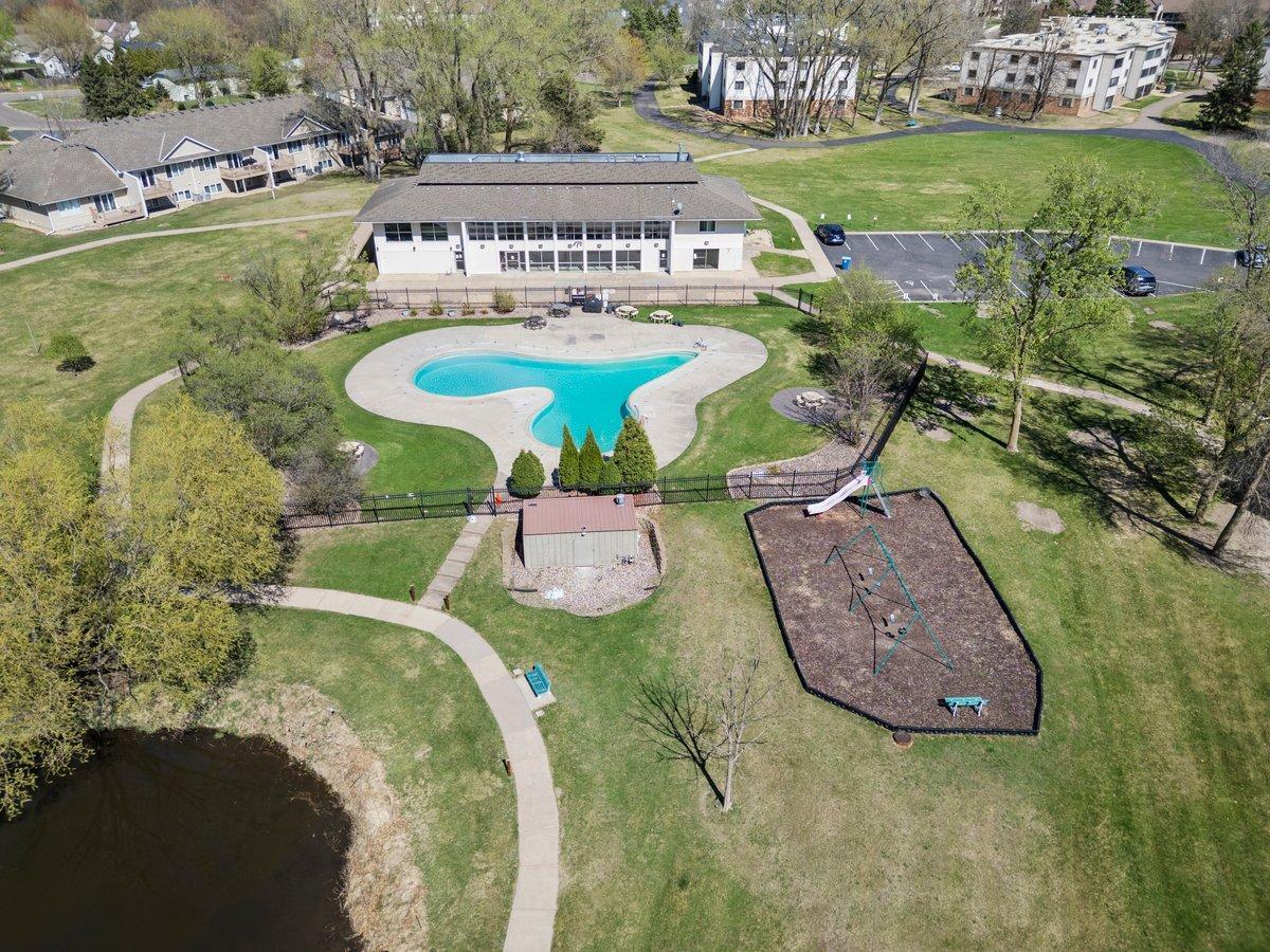 4465 Trenton Lane N Unit 201, Plymouth MN 55442