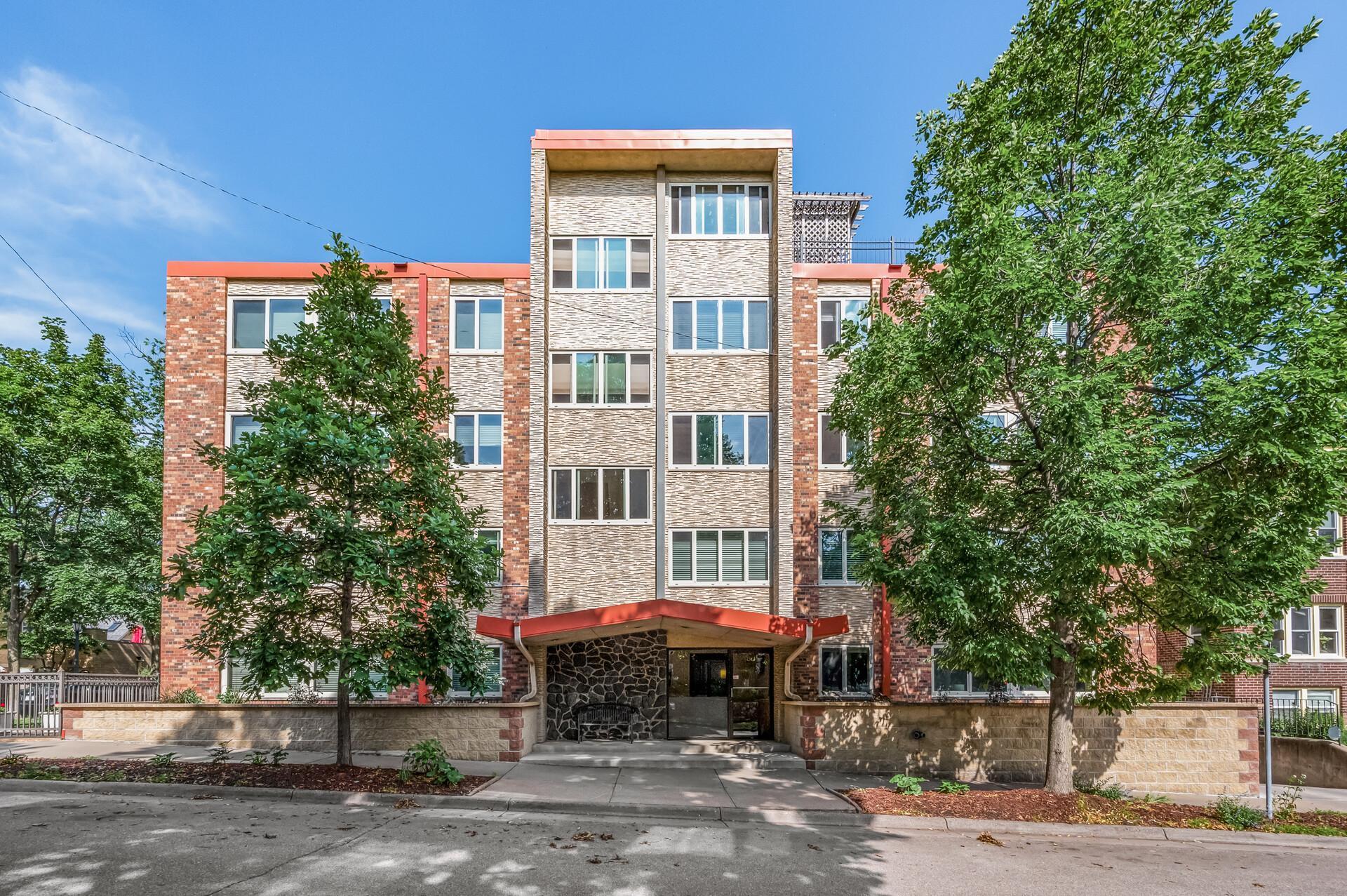 1901 Emerson Avenue S Unit 303, Minneapolis MN 55403