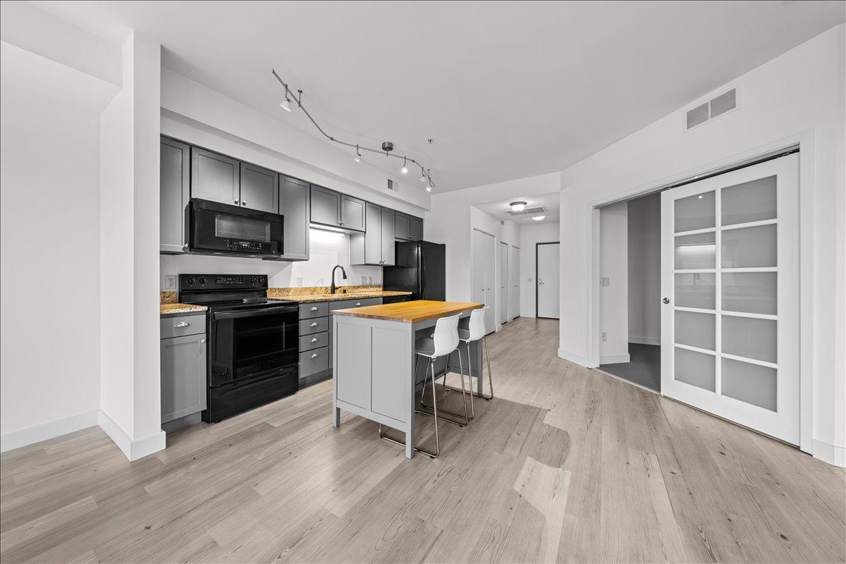4500 Chicago Avenue S Unit 210, Minneapolis MN 55407