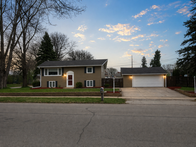 1621 40th Street NW, Rochester MN 55901