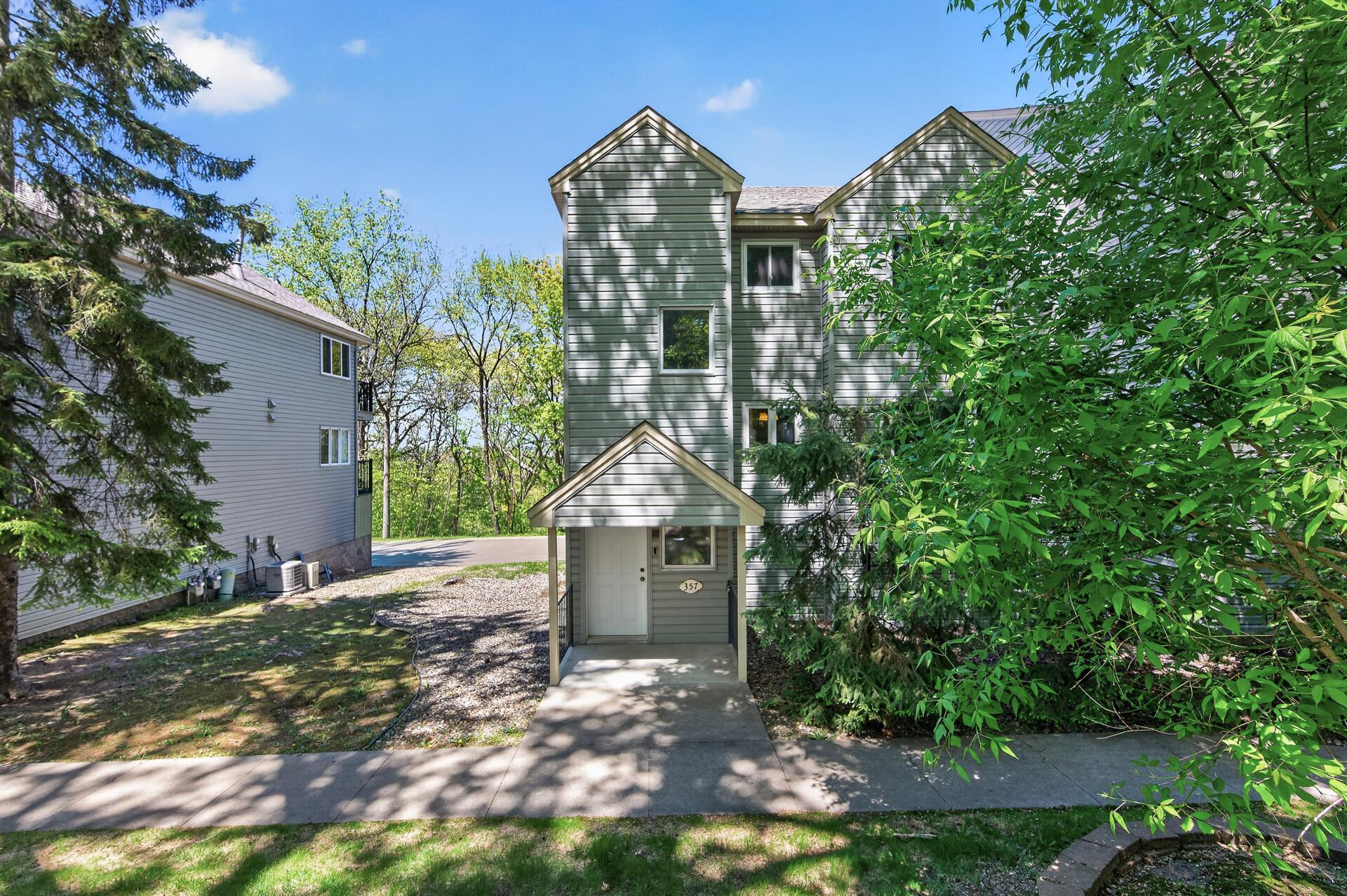 357 Belvidere Street E Unit 357A, Saint Paul MN 55107