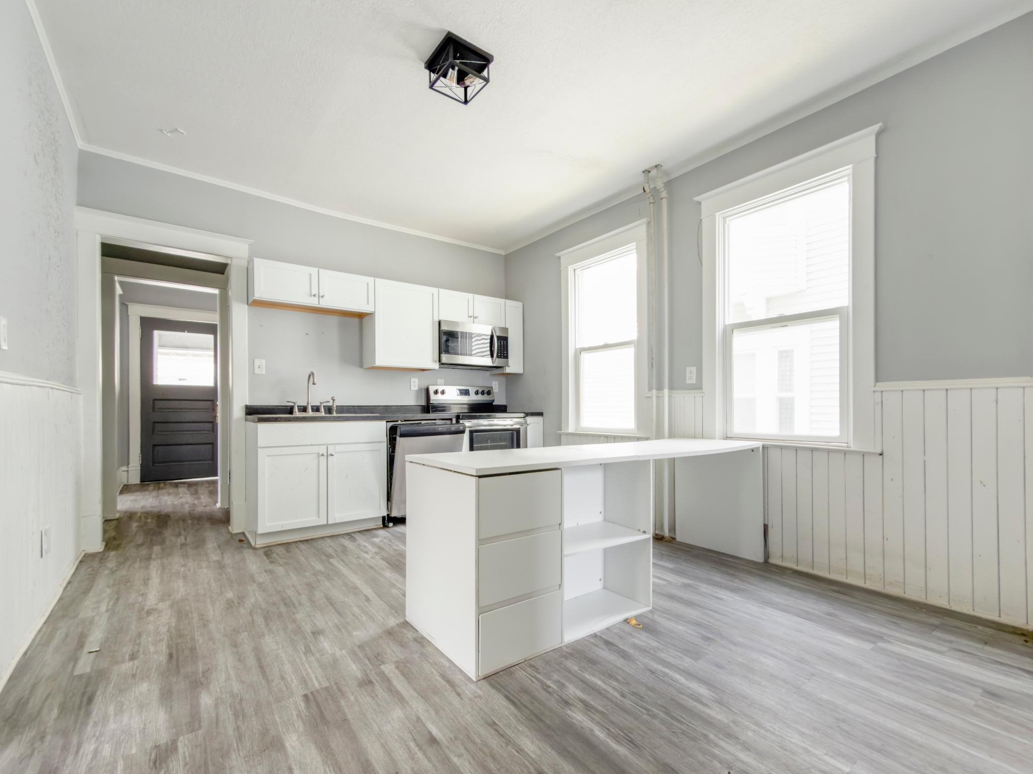 797 Iglehart Avenue, Saint Paul MN 55104