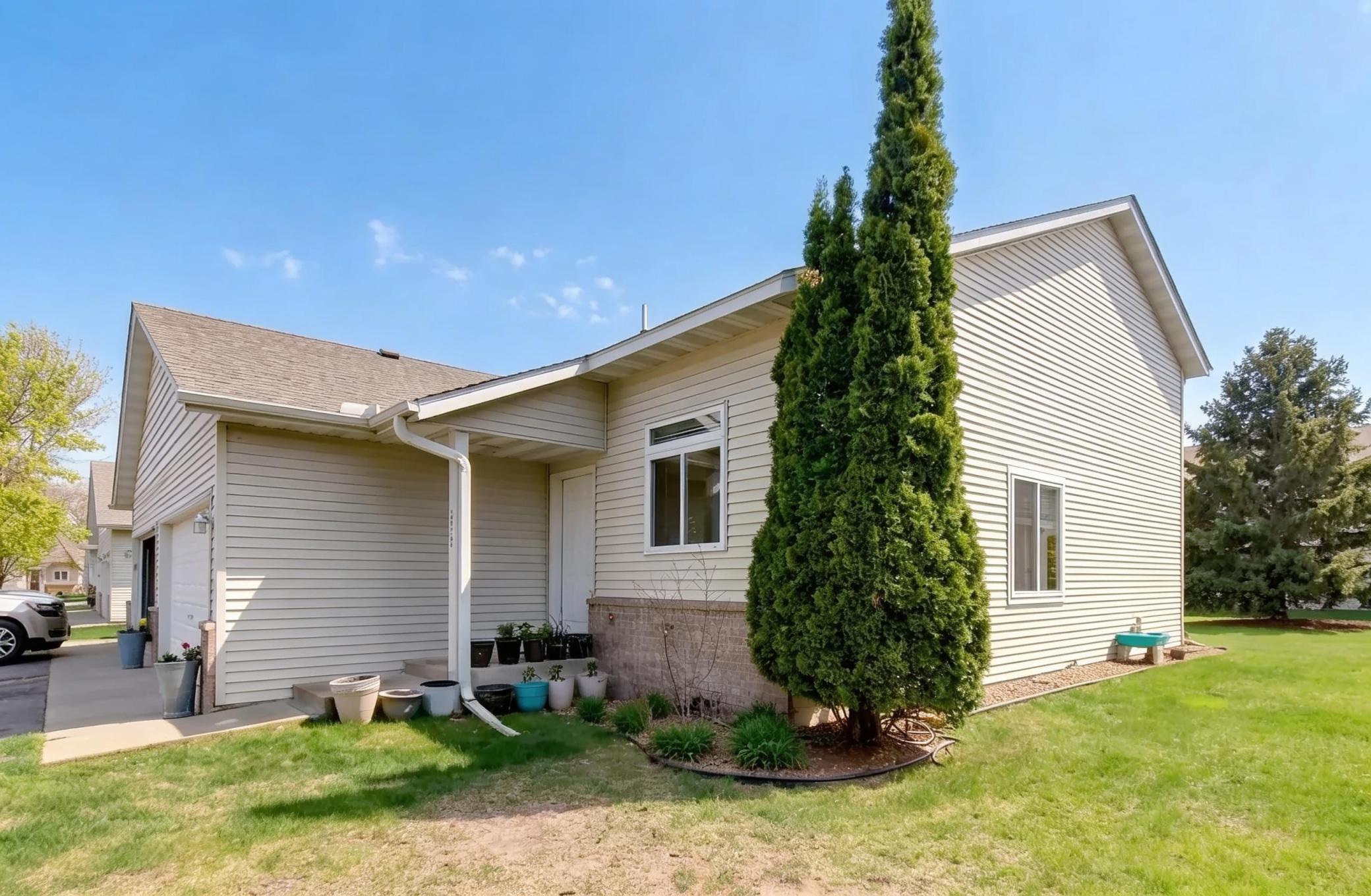 1519 Balinese Street, Shakopee MN 55379