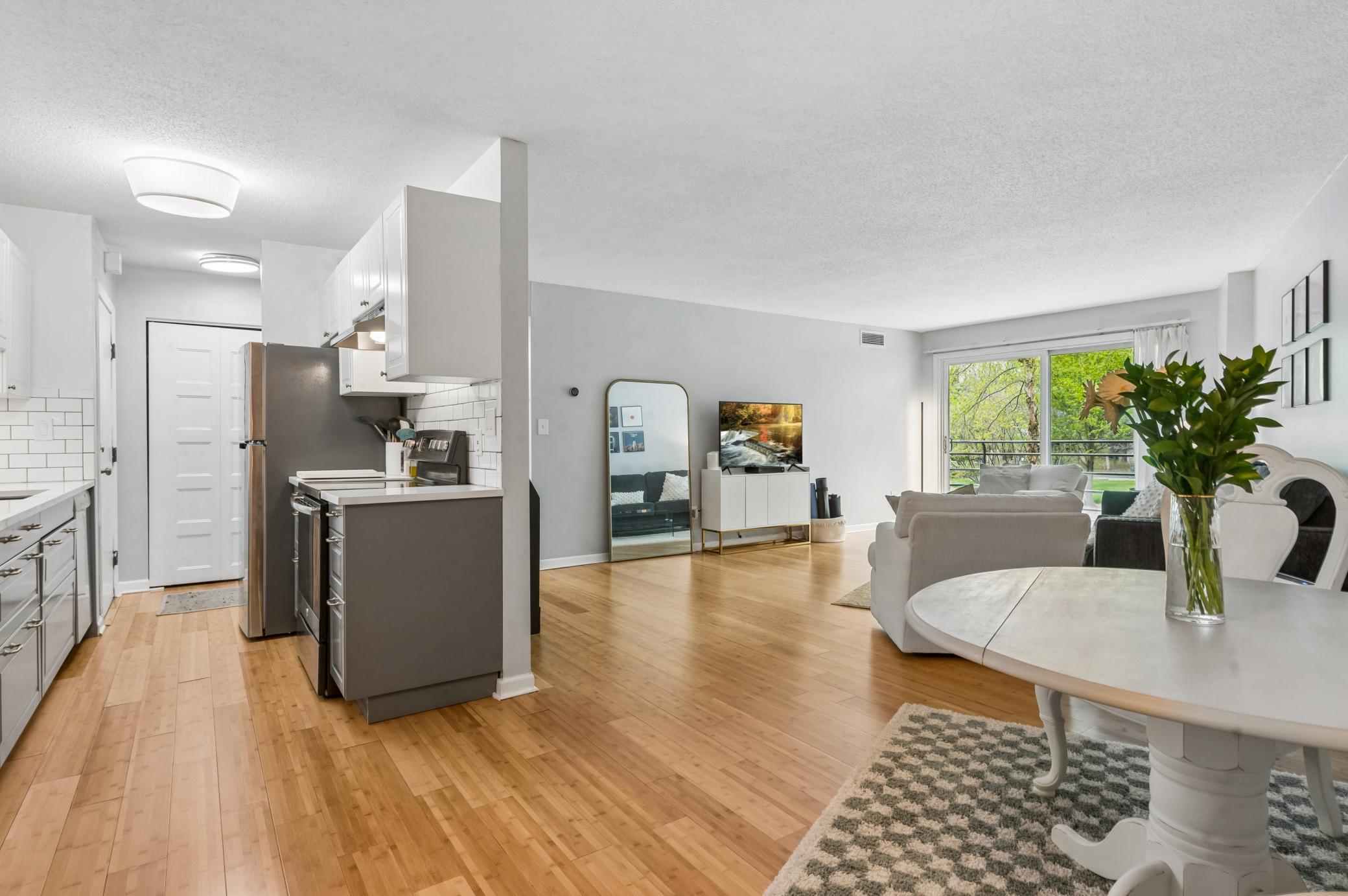 1200 Nicollet Mall Unit 307, Minneapolis MN 55403