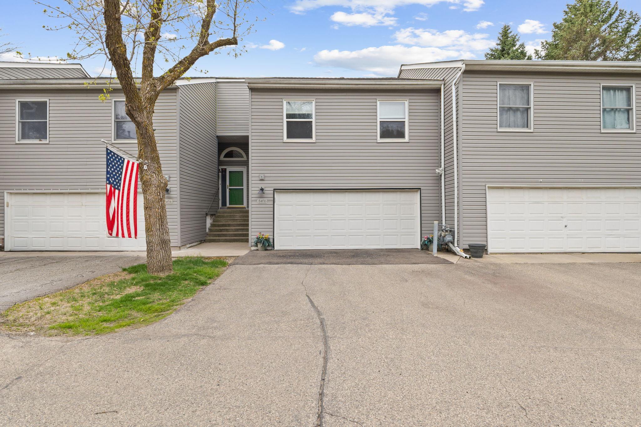 5408 Egan Drive, Savage MN 55378
