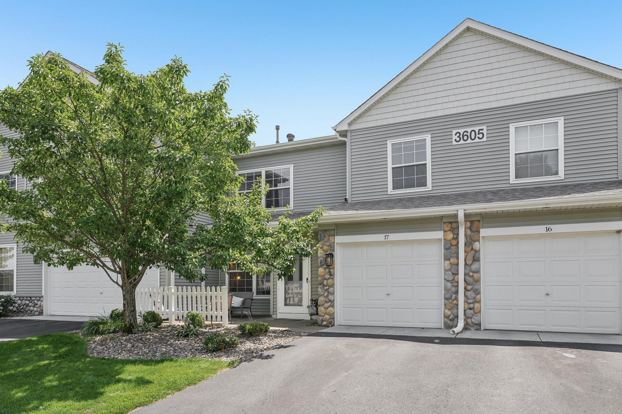 3605 Lawndale Lane N Unit 17, Plymouth MN 55446