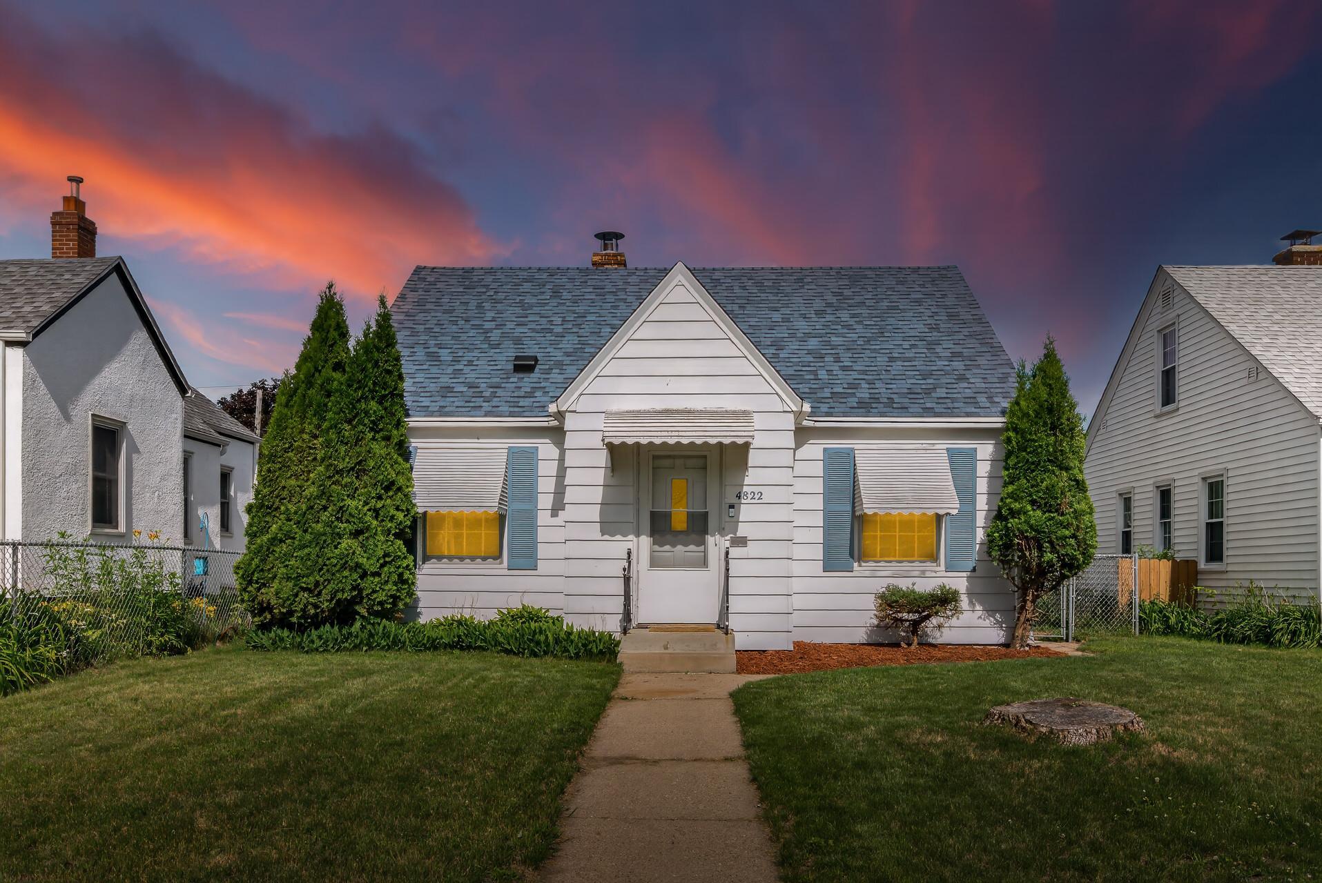 4822 Emerson Avenue N, Minneapolis MN 55430