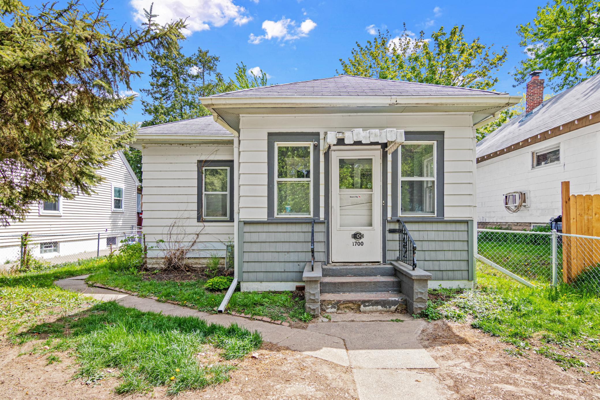 1700 Reaney Avenue, Saint Paul MN 55106