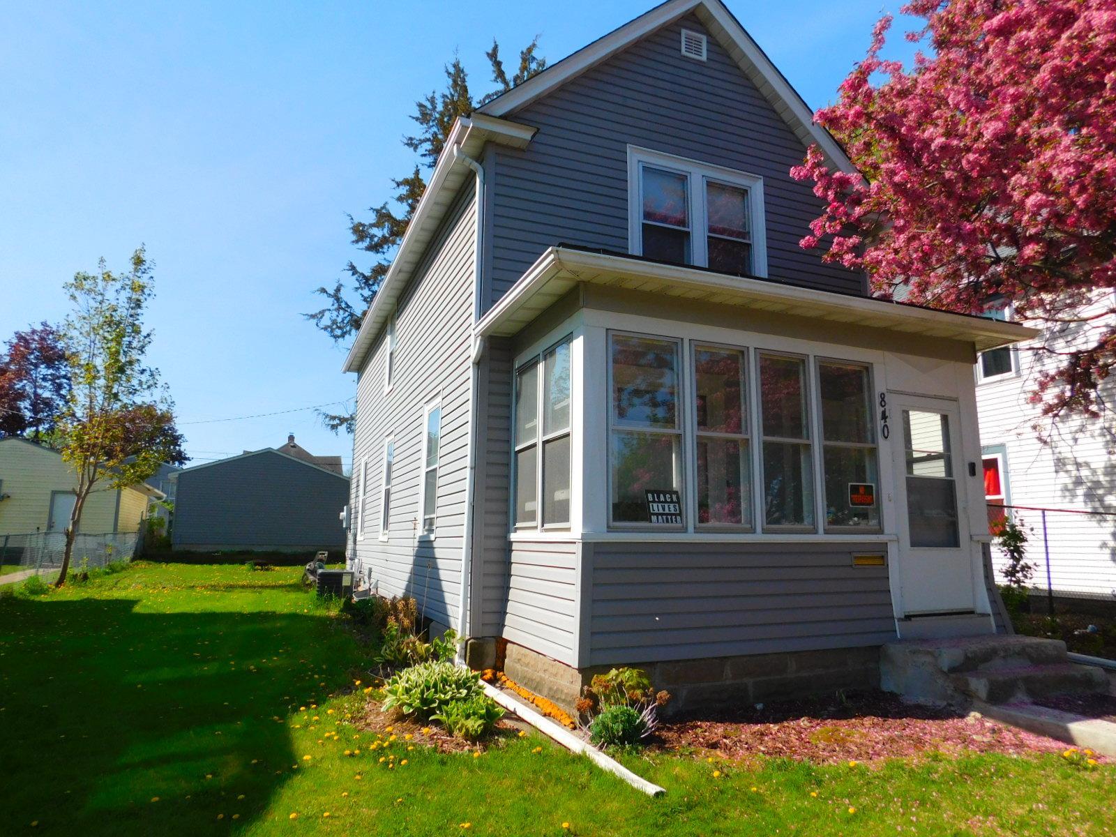 840 Magnolia Avenue E, Saint Paul MN 55106