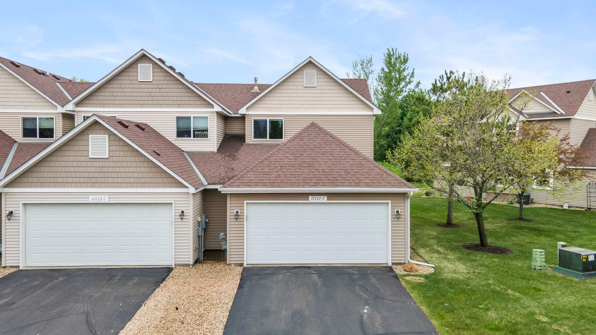 12122 Yancy Street NE Unit D, Blaine MN 55449