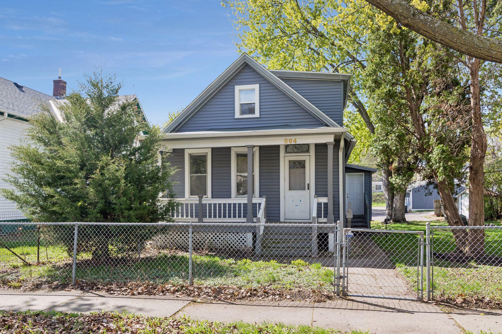 894 Euclid Street, Saint Paul MN 55106