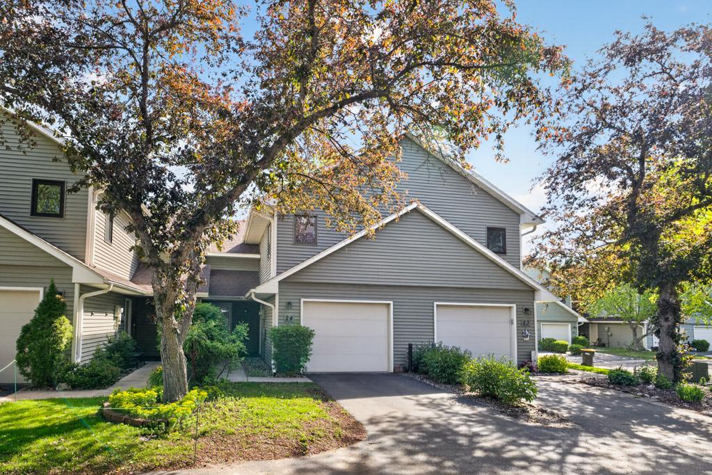 24 Elton Ridge Court NW, Rochester MN 55901