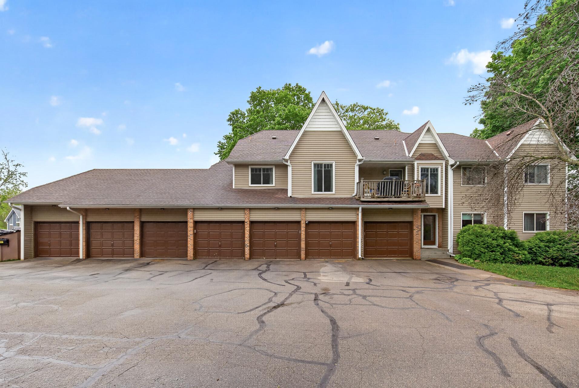 4664 Tower Street SE Unit 212, Prior Lake MN 55372