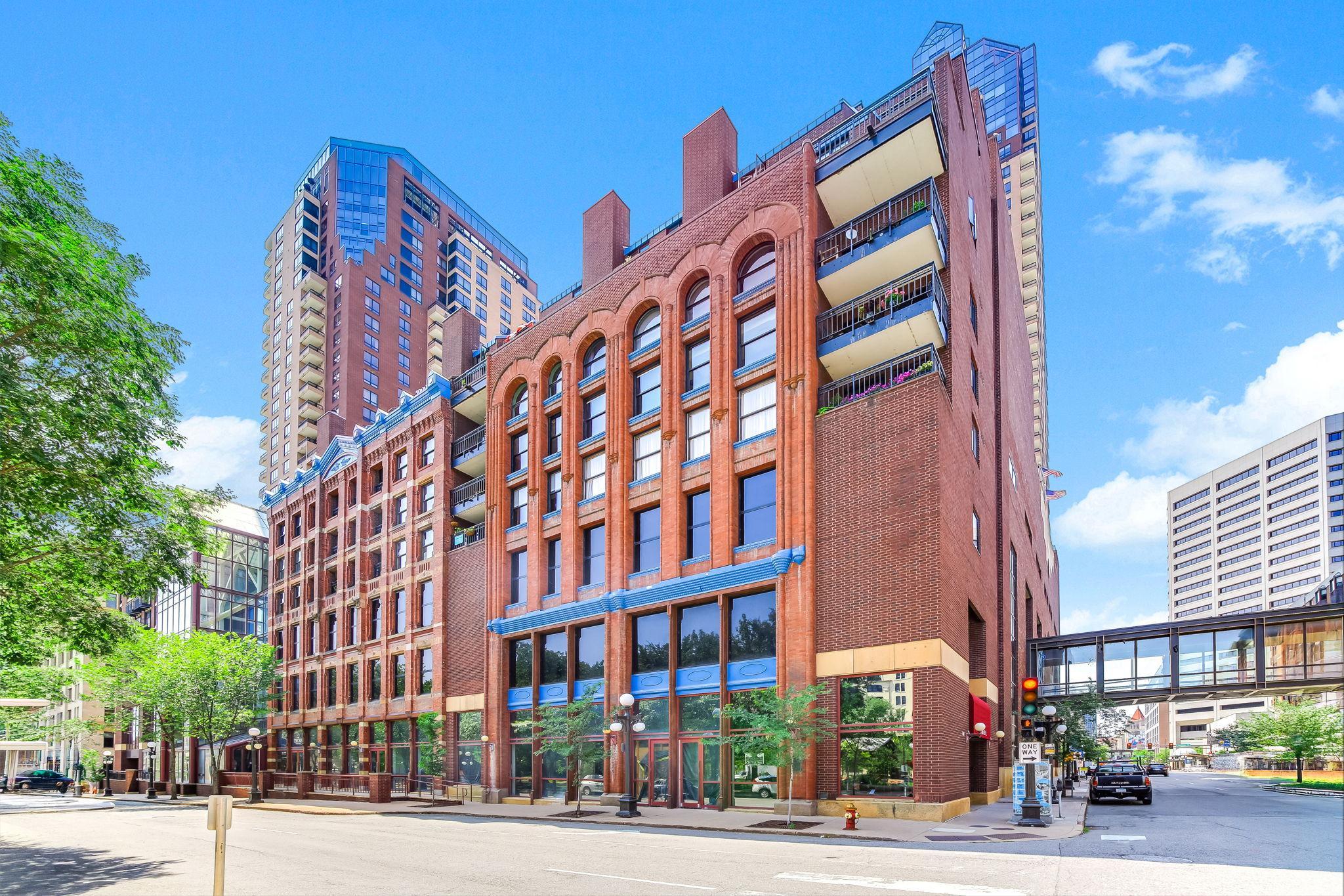 198 6th Street E Unit 601, Saint Paul MN 55101