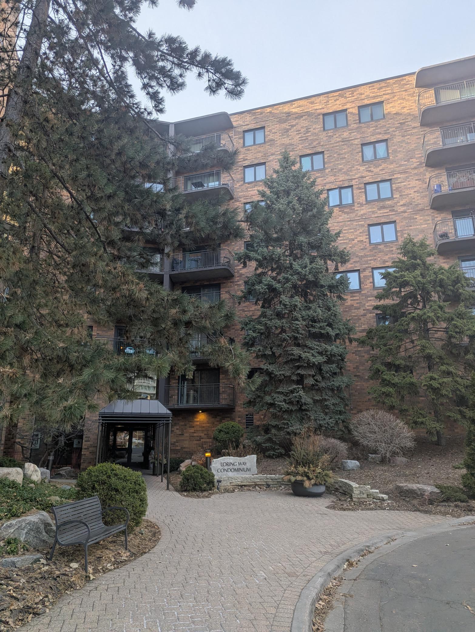 210 W Grant Street Unit 417, Minneapolis MN 55403
