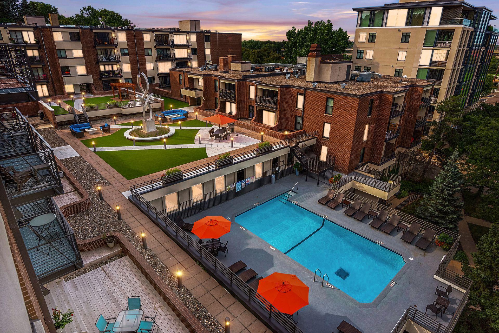 52 Groveland Terrace Unit A304, Minneapolis MN 55403