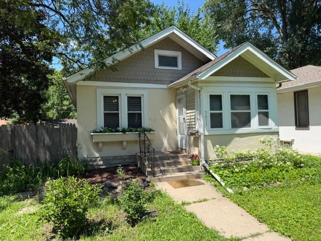 3411 Queen Avenue N, Minneapolis MN 55412