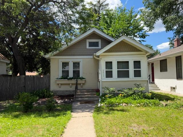 3411 Queen Avenue N, Minneapolis MN 55412