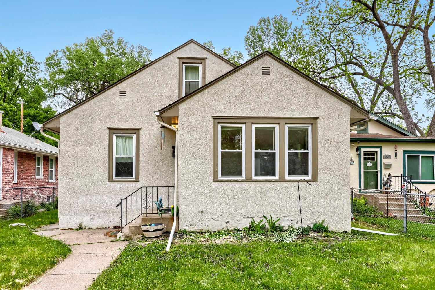 4552 Penn Avenue N, Minneapolis MN 55412