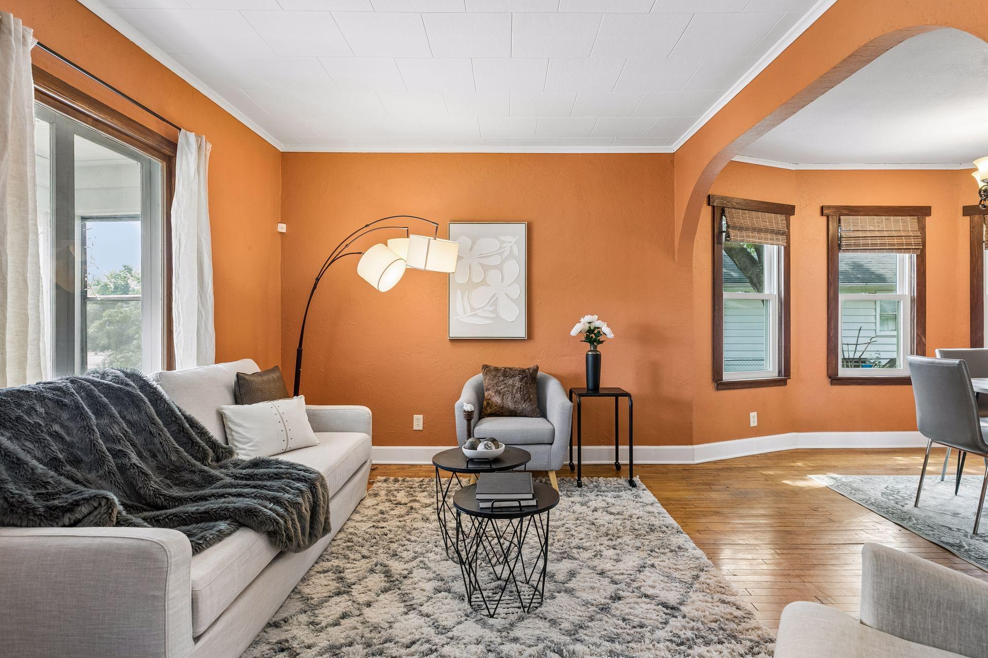 1037 Kent Street, Saint Paul MN 55117